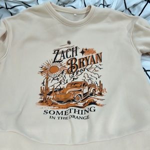 Zach Bryan !! Cute sweater